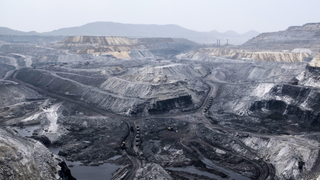 Clear Skies Are a Cover-Up for India’s Fossil Fuel Expansion
